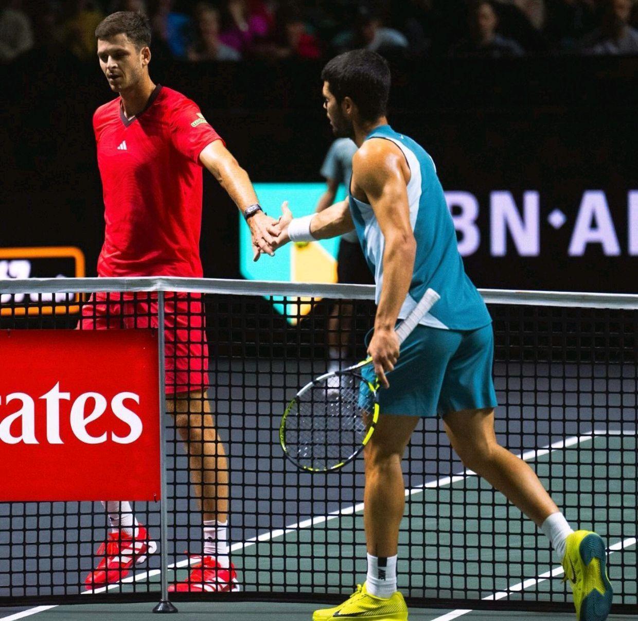 阿扎伦卡连续十二场比赛得分超过关键助攻，日本队挑战极限！