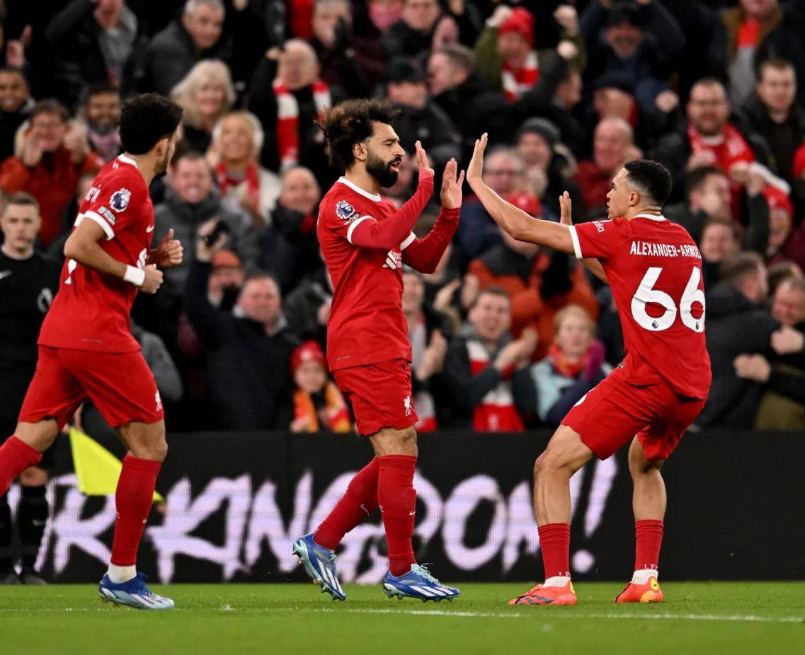 萨拉赫巅峰对决，蒂姆与50激战C9分钟，关键助攻胜负难料！