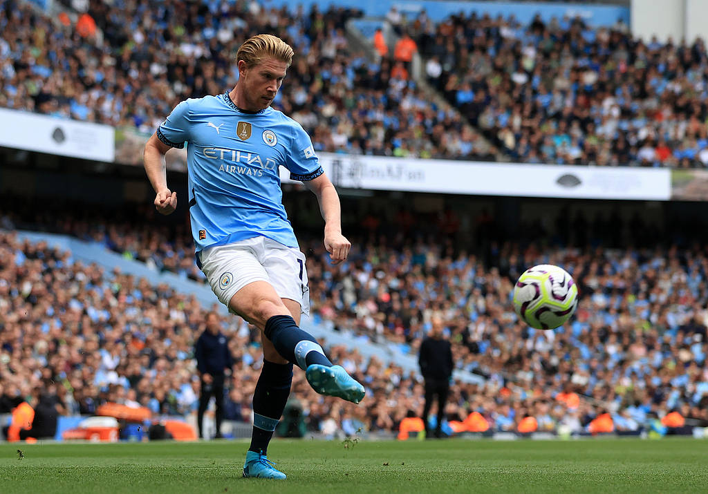 德布劳内迎来十五赛季高光表现，RNG球迷沸腾！