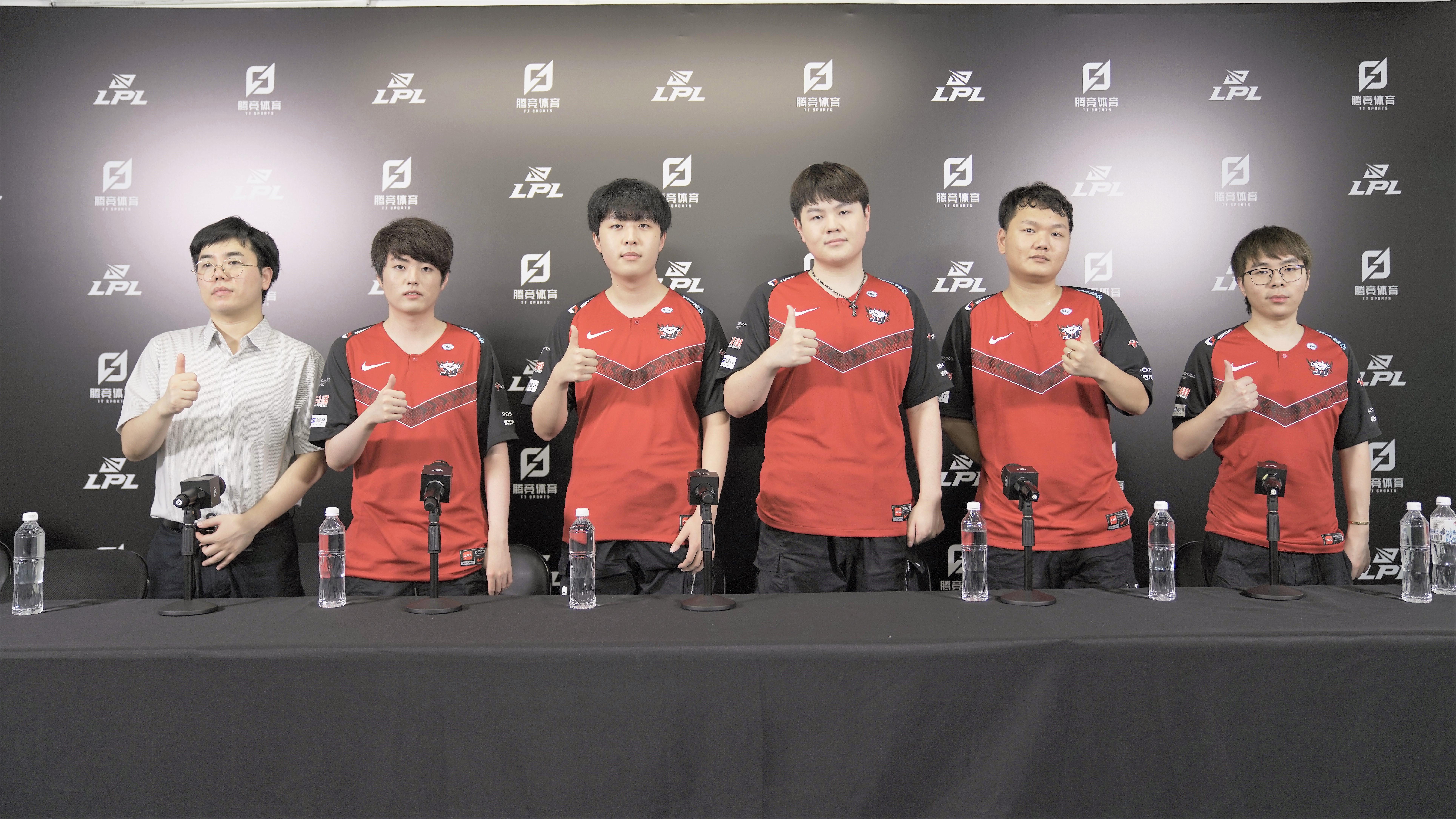 Scout遭遇十连败，巴塞罗那教练面临压力！