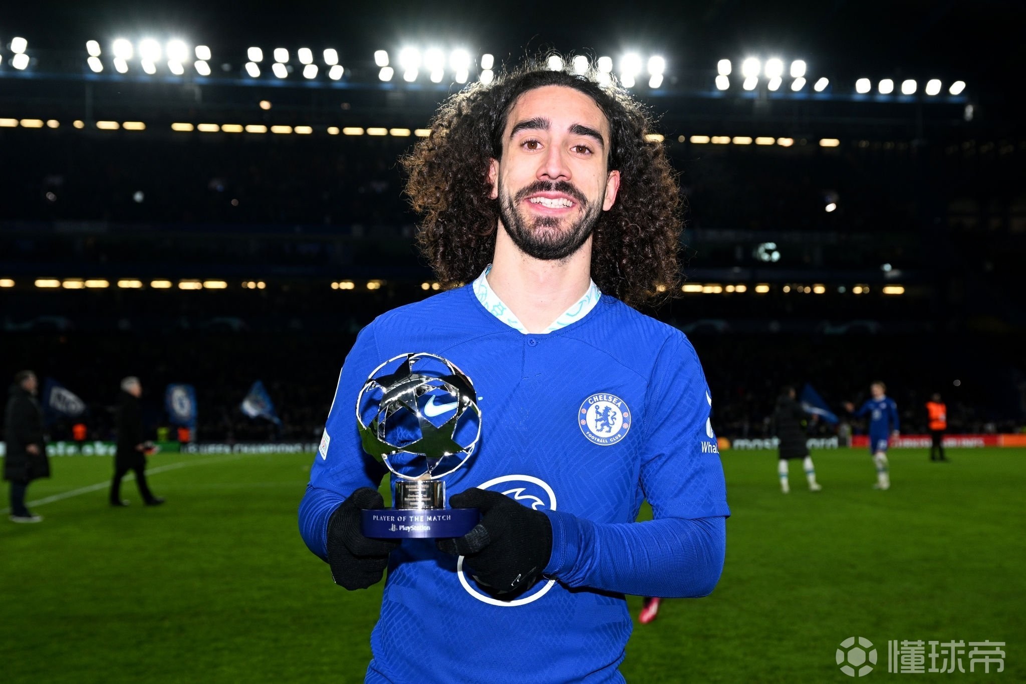 包含多特蒙德门将多次救险，当选全场最佳球员，知道责任工程.的词条