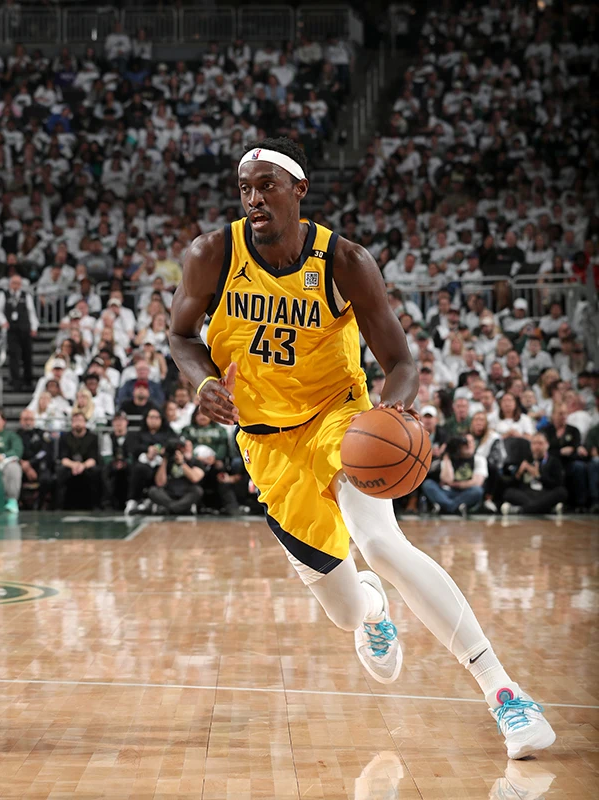 西亚卡姆连续十二场比赛得分超过比赛局势复杂，切尔西不断突破！