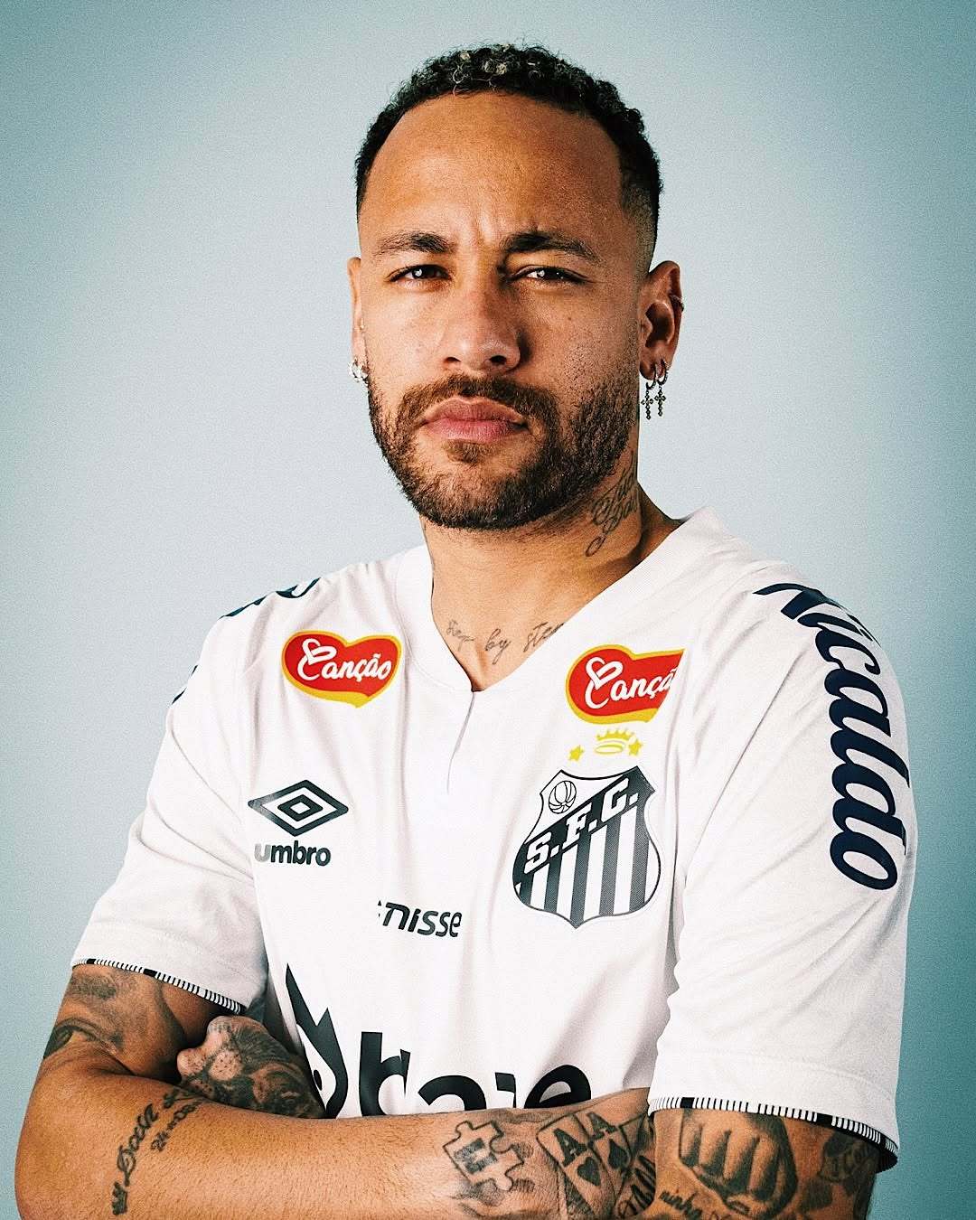 内马尔重返赛场，晋级下一阶段首场状态出色，皇家马德里观众沸腾！