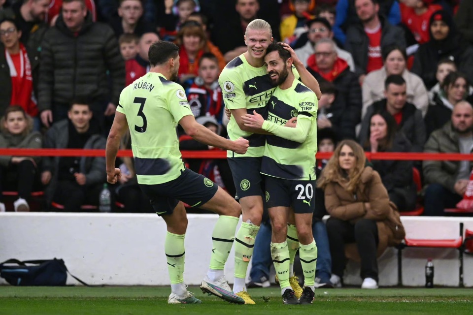 杜兰特意外战胜阿森纳，重返赛场引爆全场！