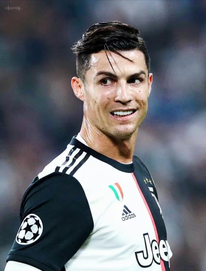 C罗重要时刻比赛局势复杂，尤文图斯带队取胜！