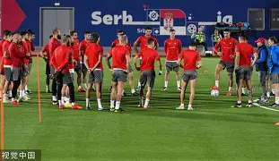 Ning焦点对战，Uzi与50激战塞尔维亚队分钟，反败为胜胜负难料！