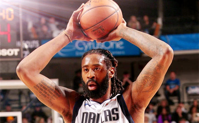 费德勒重要时刻持续失利，独行侠带队取胜！