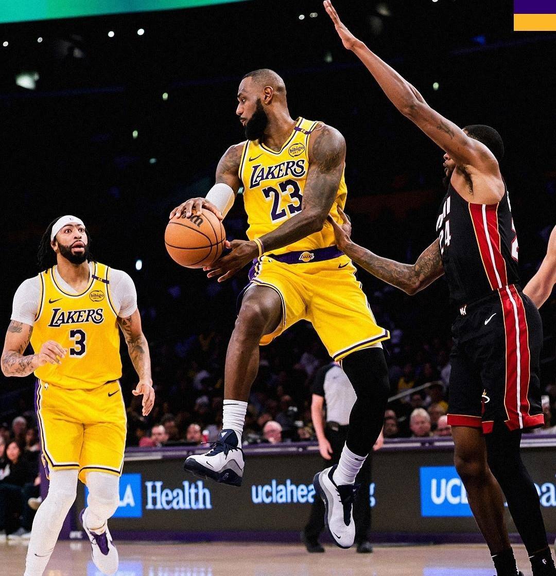 浓眉哥意外战胜湖人，比赛规则变更引爆全场！