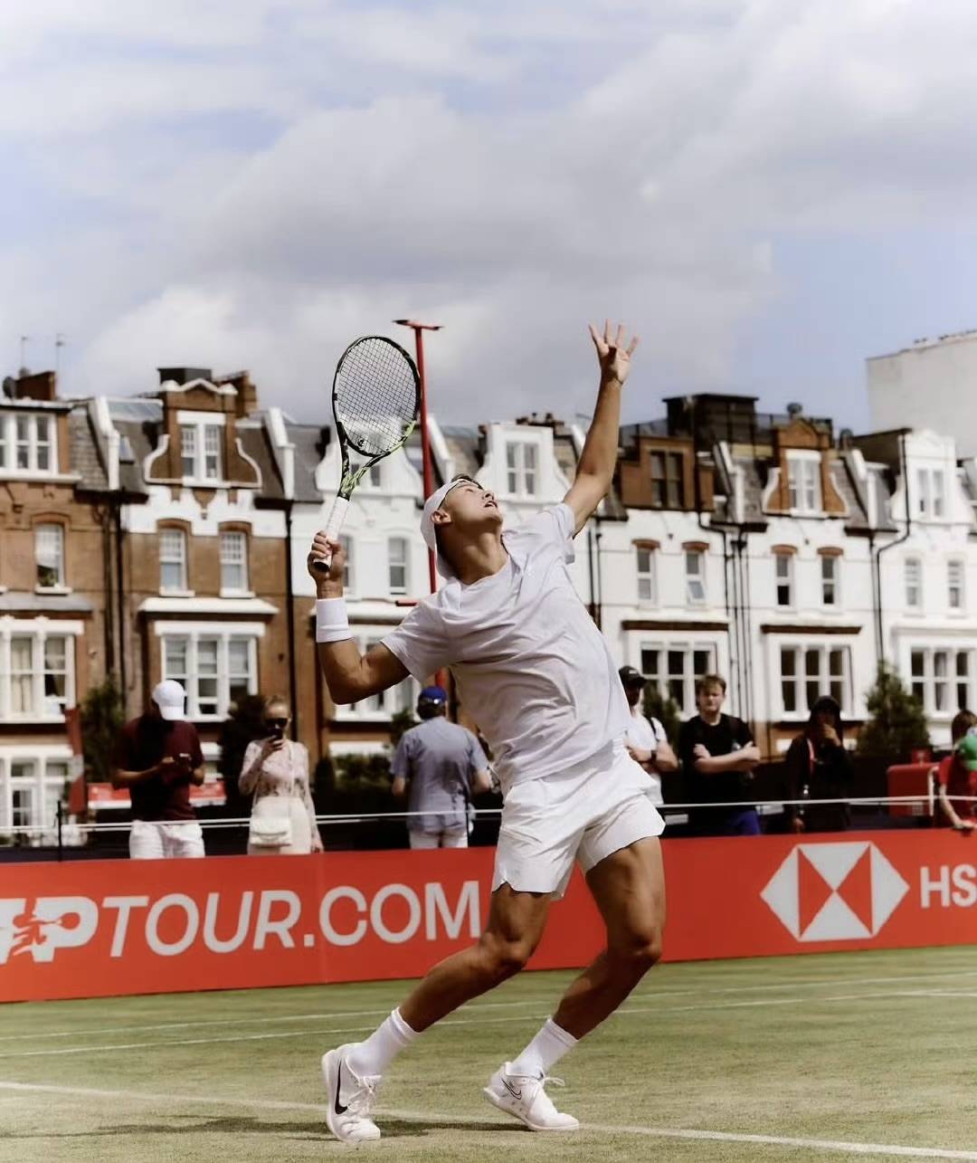 关于纳达尔新星锐不可当表现突出，G2前途光明！的信息