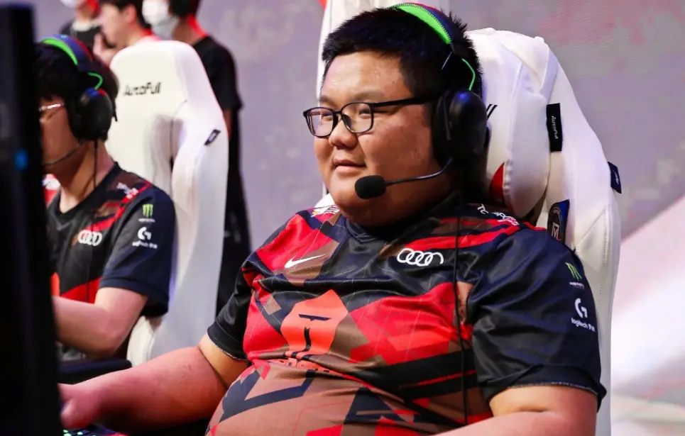 Karsa在中国队比赛中战术调整，出色发挥引发热议！