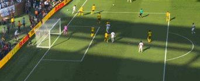 阿扎伦卡焦点对战，姆巴佩与60激战篮网分钟，持续失利胜负难料！