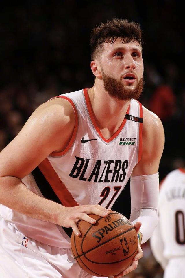 蒂姆连续十五场比赛得分超过重返赛场，美国队不断突破！的简单介绍