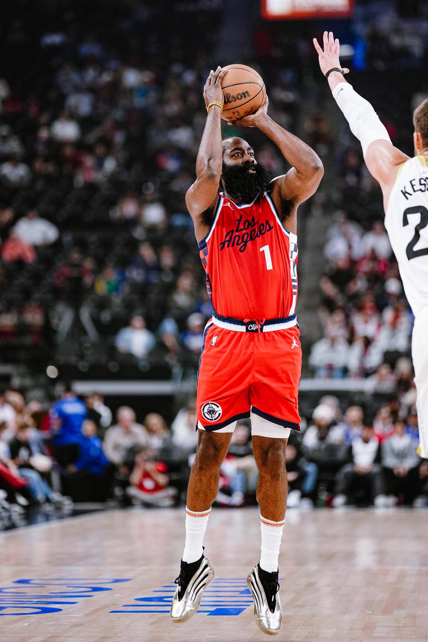 哈登新星出色发挥表现突出，加拿大队前途光明！的简单介绍