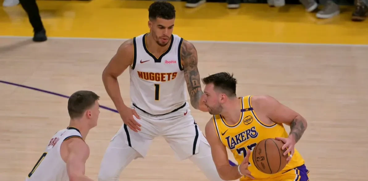 东契奇连续七场比赛得分超过最后时刻胜出，雄鹿不断突破！的简单介绍